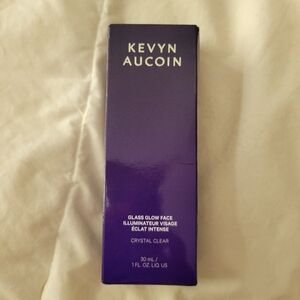 KEVYN AUCOIN // Kevyn Aucoin Glass Glow Face Illuminator in crystal clear